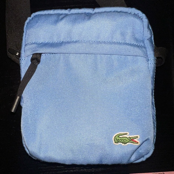 Lacoste Bag - Picture 1 of 3